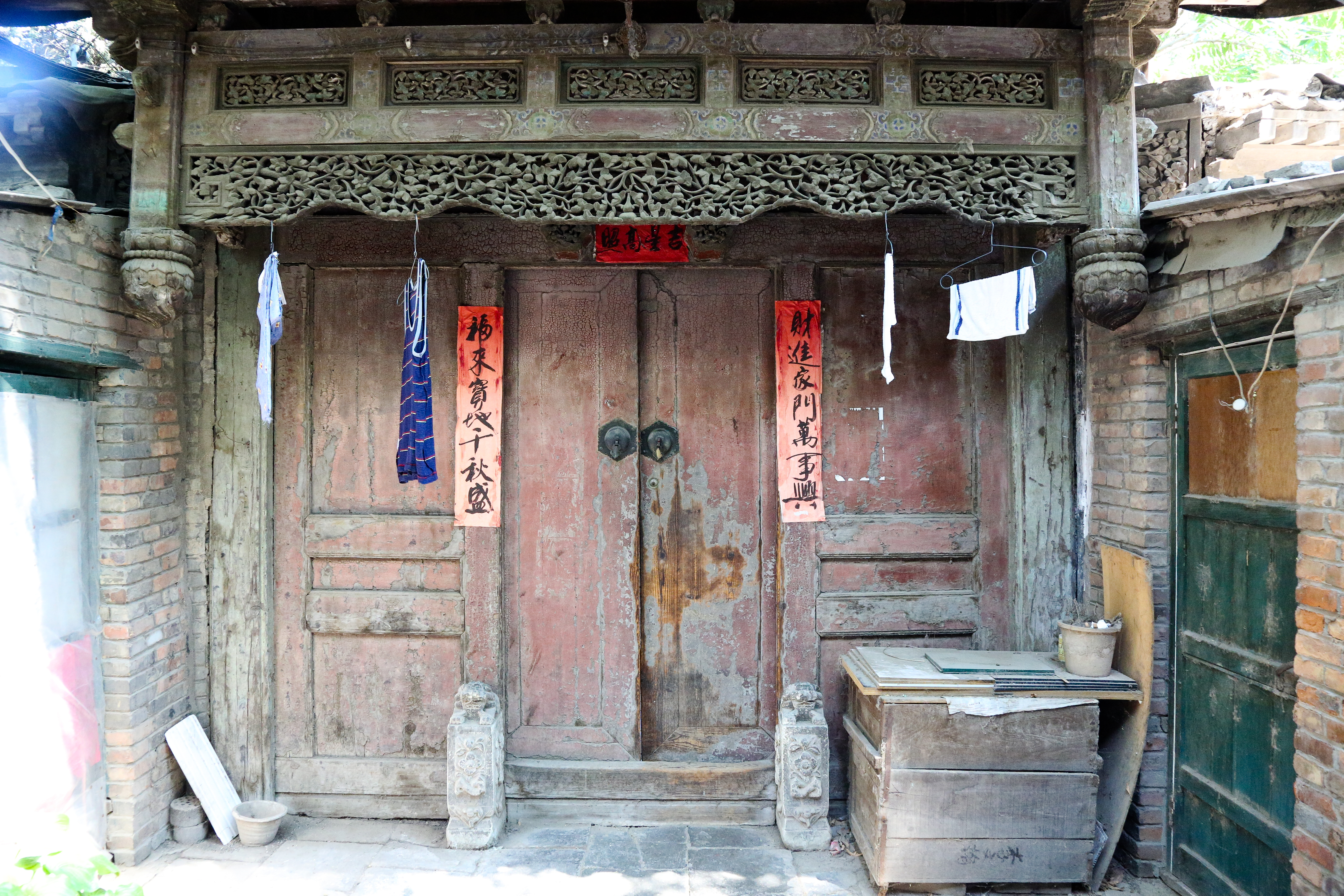 rustic chinese doorway